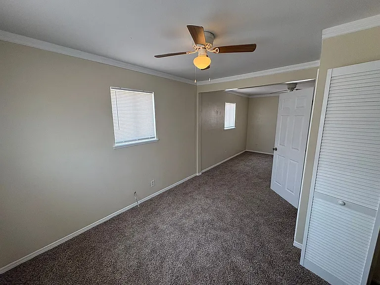 10309 Shoshone St — Photo 14