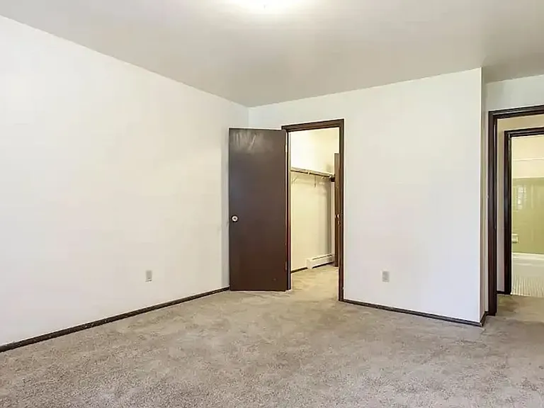 Morningside Hills Apartments-Waukesha — Photo 17