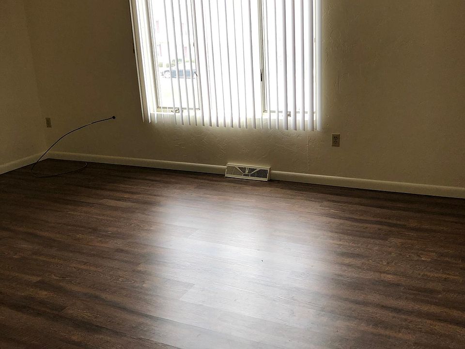 2nd image of 262 Ark Dr #262