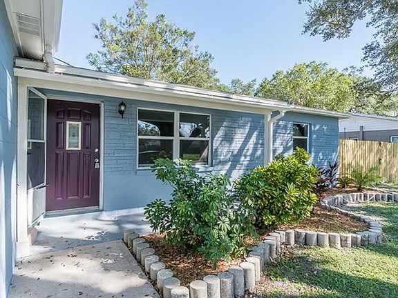 2nd image of 14739 Mockingbird Ln E