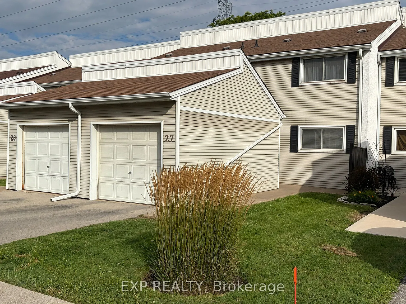 4 bed, $2,350 — Photo 2