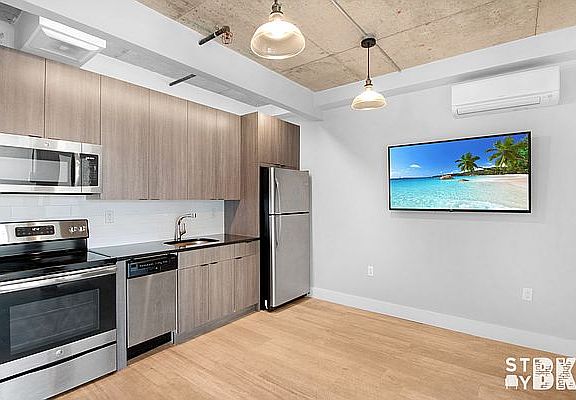 4th image of 1930 Bedford Ave #7BA