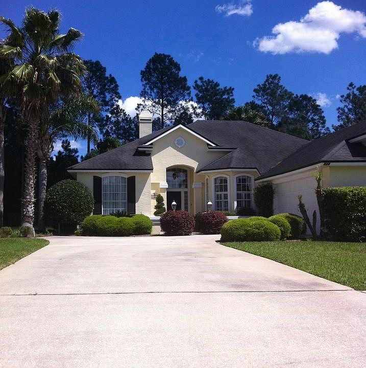 1st image of 934 Garrison Dr