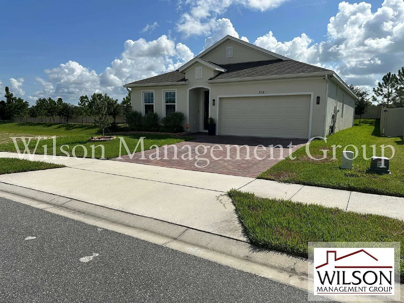 4 bed, 2.0 bath, 2094 sqft, $2,700 — Photo 1