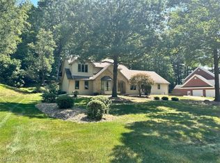 1319 Terrace Rd NW, New Philadelphia, OH 44663