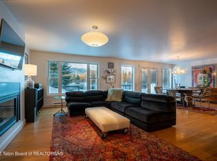 2220 Rendezvous Dr, Wilson, WY 83014