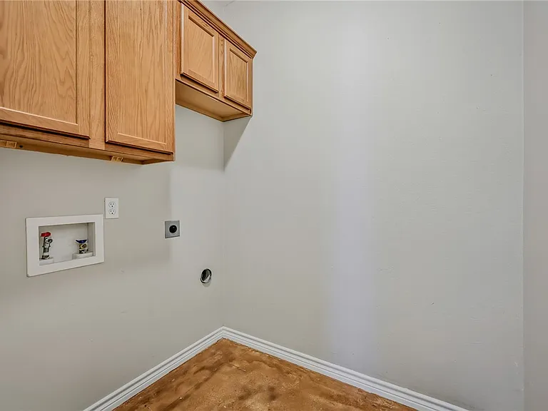 6629 Rhine Dr #A — Photo 25