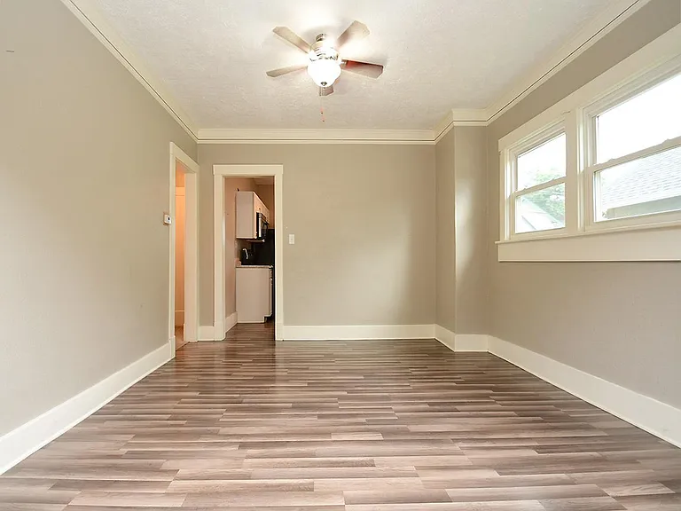 2723 Newport Ave — Photo 25