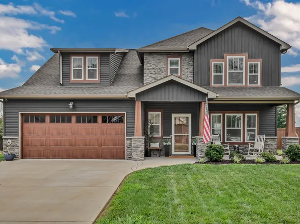 1035 Michaela Cir, Clarksville, TN 37043