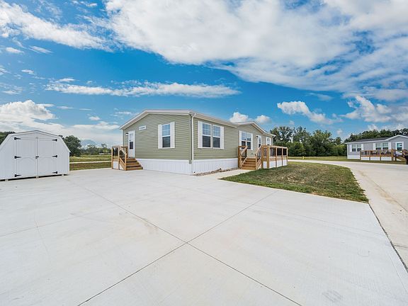 Exterior Image-19-Clayton C202 Camelot Village