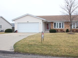 905 NE 7th Ave, Aledo, IL 61231