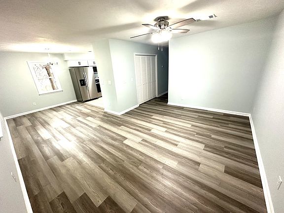 4th image of 4220 Mica Ave #2