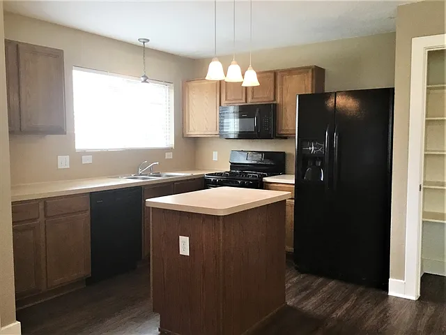 19934 Crested Hill Ln — Photo 2