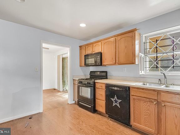 5th image of 11007 Trafton Ct