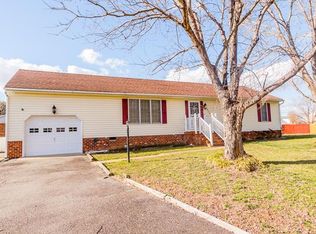 6336 Kristy Star Ln, Mechanicsville, VA 23111