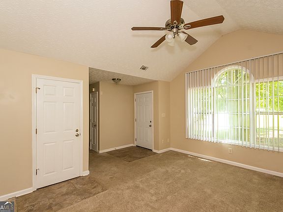 3rd image of 40 Richmond Pl Lot 95