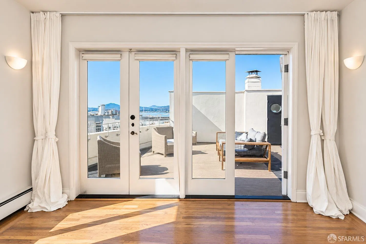2 bed, 2.0 bath, $8,500 — Photo 4