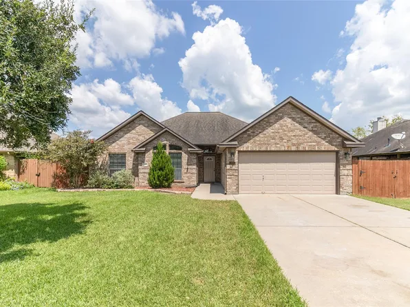 105 Hummingbird Ct, Richwood, TX 77566
