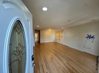 409 35th St FLOOR 2, Union City, NJ 07087