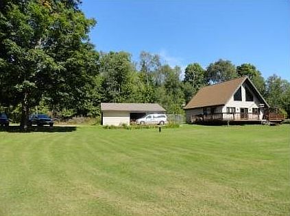 5th image of 745 Marquardt Ln