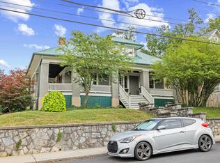 325 N New St, Staunton, VA 24401