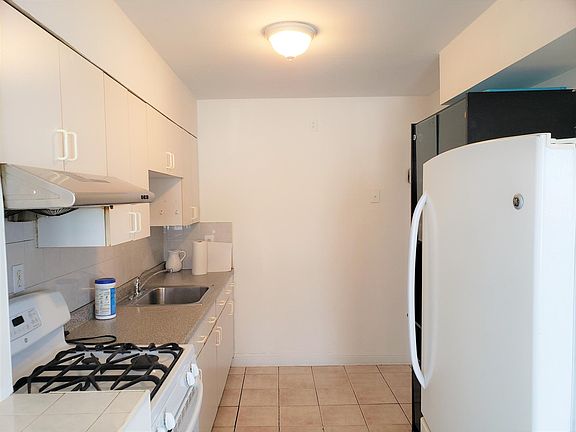 3rd image of 59-52 156th St Floor 3