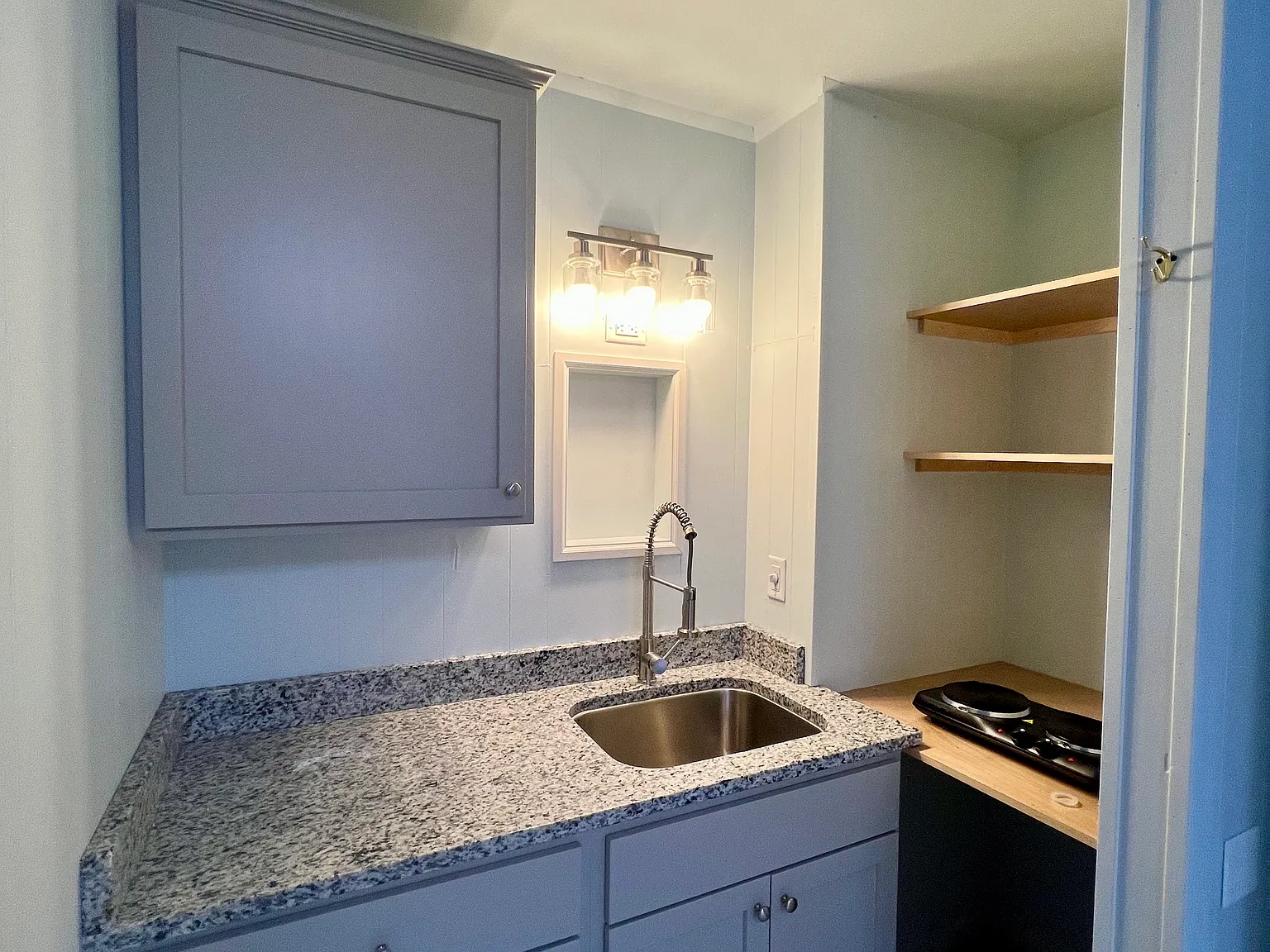 1 bed, $975 — Photo 2