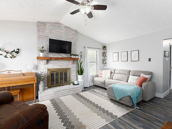 2nd image of 5756 Idana Ct