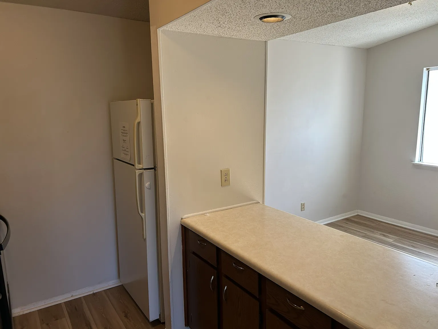 North Crestview Drive Northwest 3615 - — Photo 2