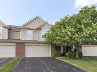 9909 Wakefield Ln, Huntley, IL 60142