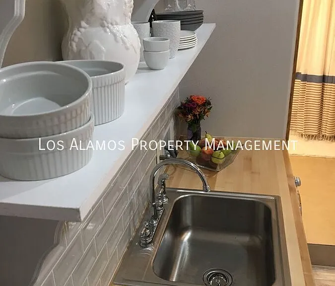 2399 48th St — Photo 44