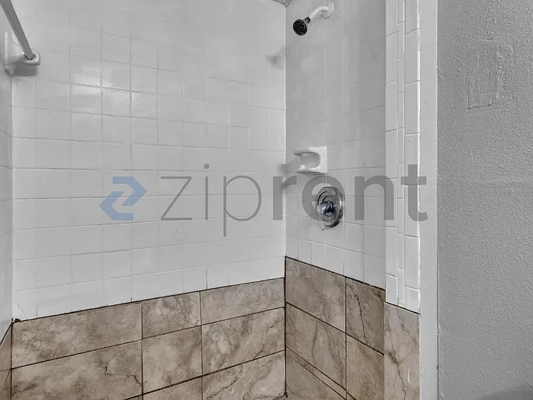 1808 E 143rd Ave #2 — Photo 12