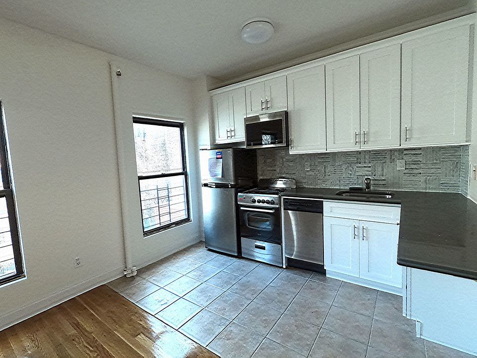 1st image of 211 E 117th St #3
