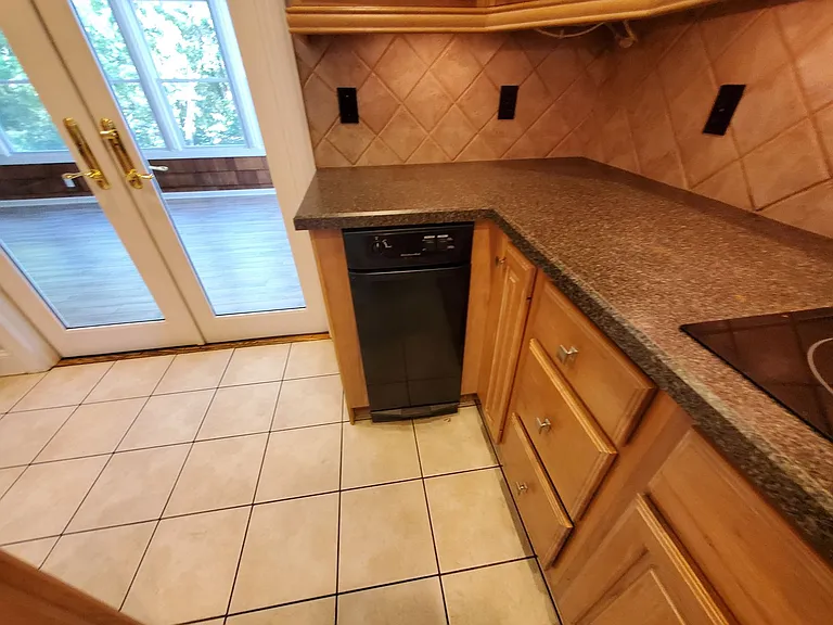 2545 Rea Rd — Photo 17