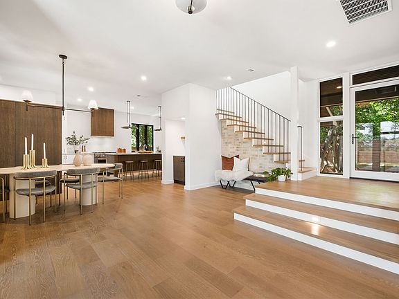 Entry Towards Kitchen/Dining