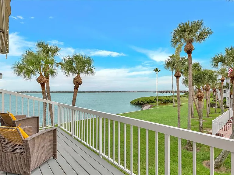 Gulf Blvd — Photo 37
