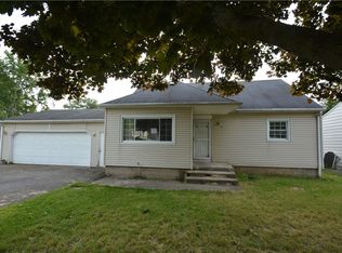 40 Rossmore St, Rochester, NY 14606