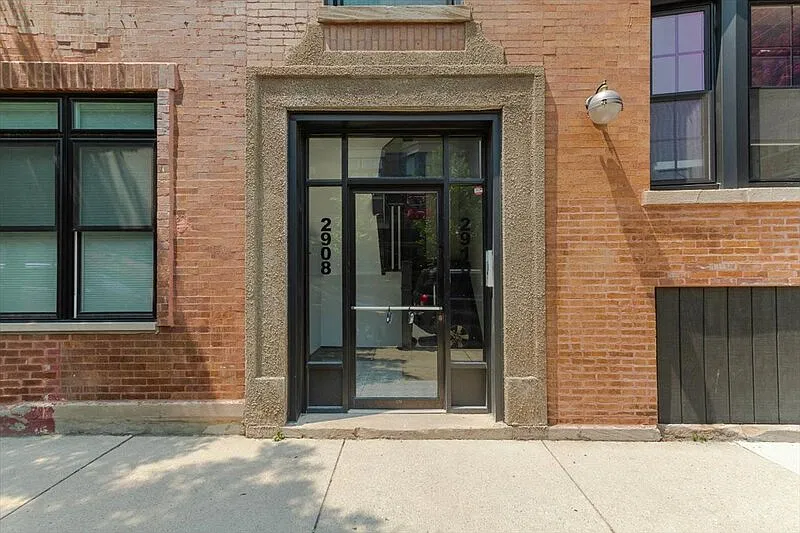 2 bed, 2.0 bath, $2,650 — Photo 2