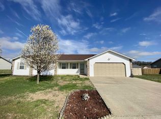 1706 Jon St, West Plains, MO 65775