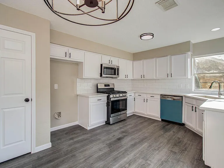 5803 Forest Timbers Dr — Photo 11