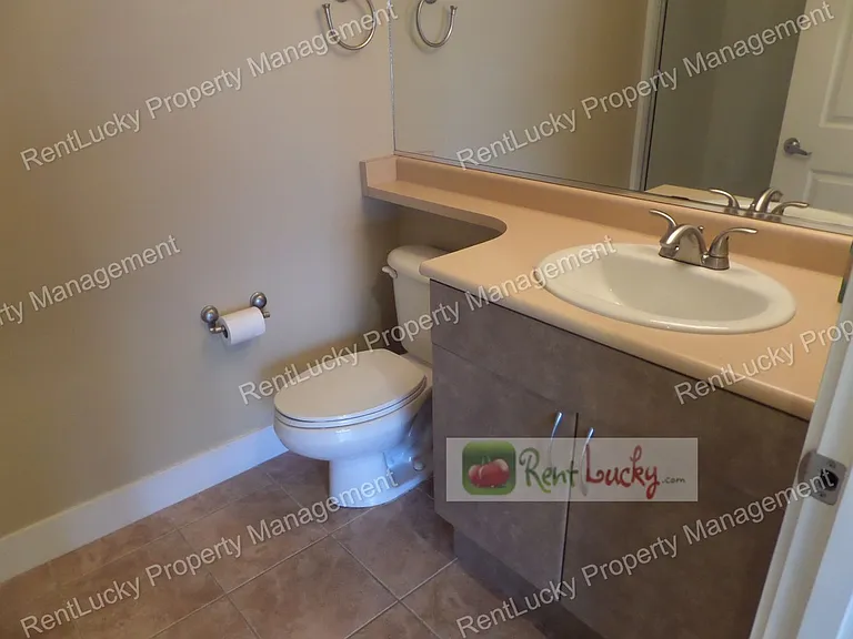 4031 Aurora Ave N #301 — Photo 11