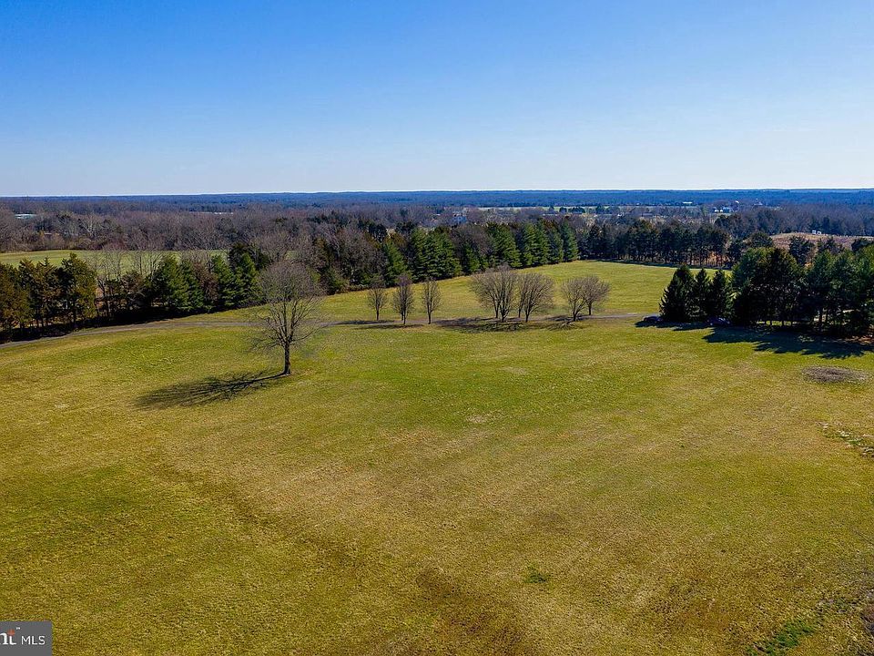 2nd image of 6227-6227 Liberty Rd