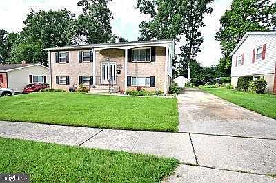 3rd image of 3036 Essex Rd