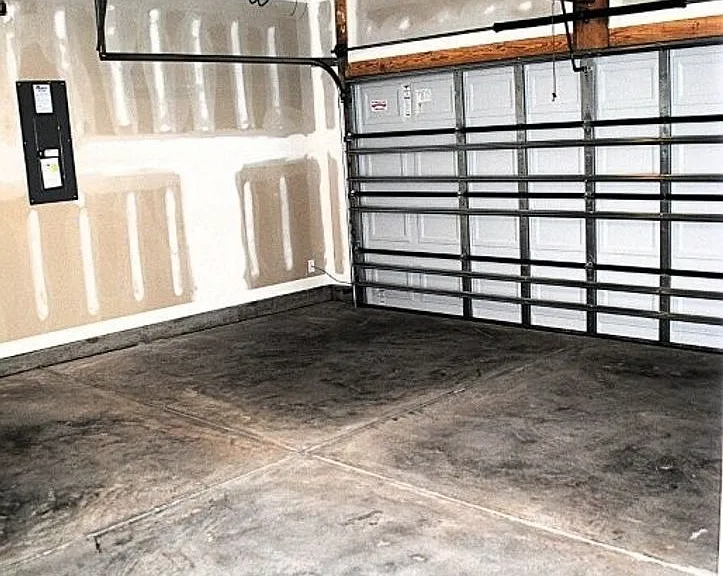 408 Ireland Way — Photo 22