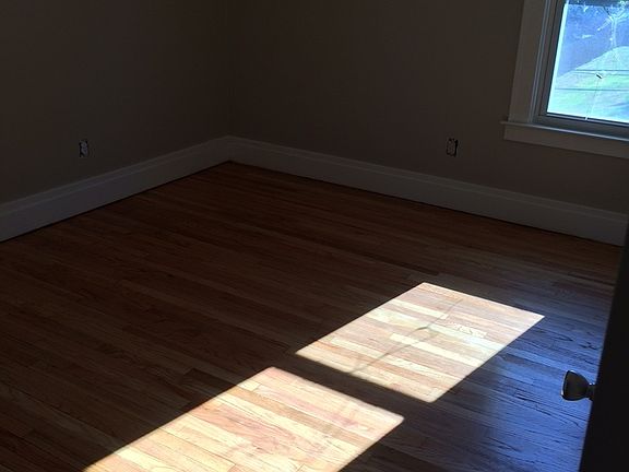 5th image of 318 Edgewood Ave