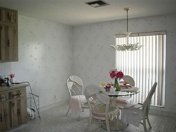 4th image of 1721 NW 19th Ter #45-A