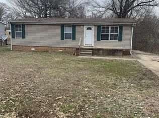 1008 Caroline St, Oak Grove, KY 42262