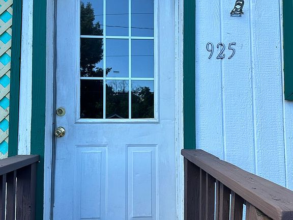 4th image of 925 Addison St