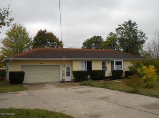 12485 Lincoln Lake Ave, Gowen, MI 49326