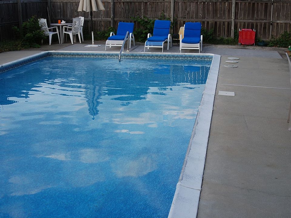 2nd image of 203 Yorktown Rd